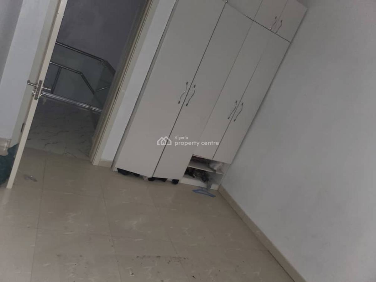a Self Compound 4 Bedrooms Semi Detached Duplex with Bq, Orchid Road Lekki /gated Estate with Access Code, Lekki Phase 2, Lekki, Lagos, Semi-detached Duplex for Rent