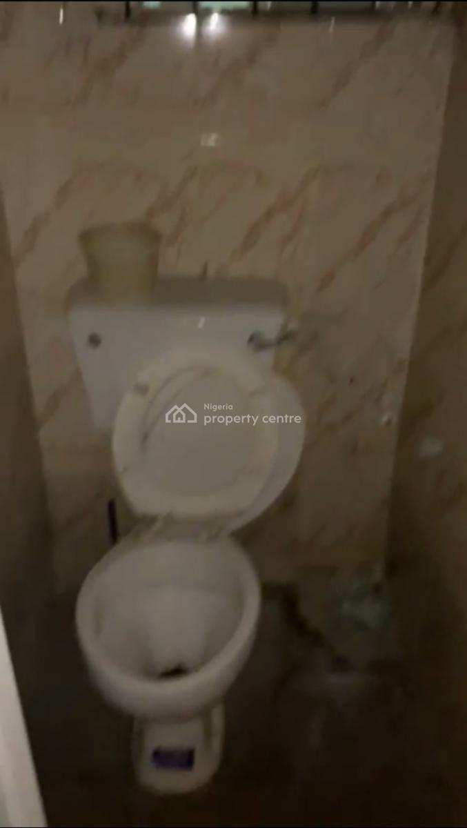 Room Self Contain at Bajulaye Folagoro, Folagoro, Yaba, Lagos, Flat / Apartment for Rent