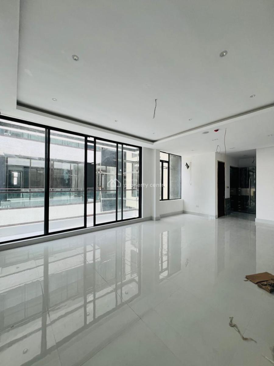 3bedroom Flat, Lekki Phase 1, Lekki, Lagos, Flat / Apartment for Sale