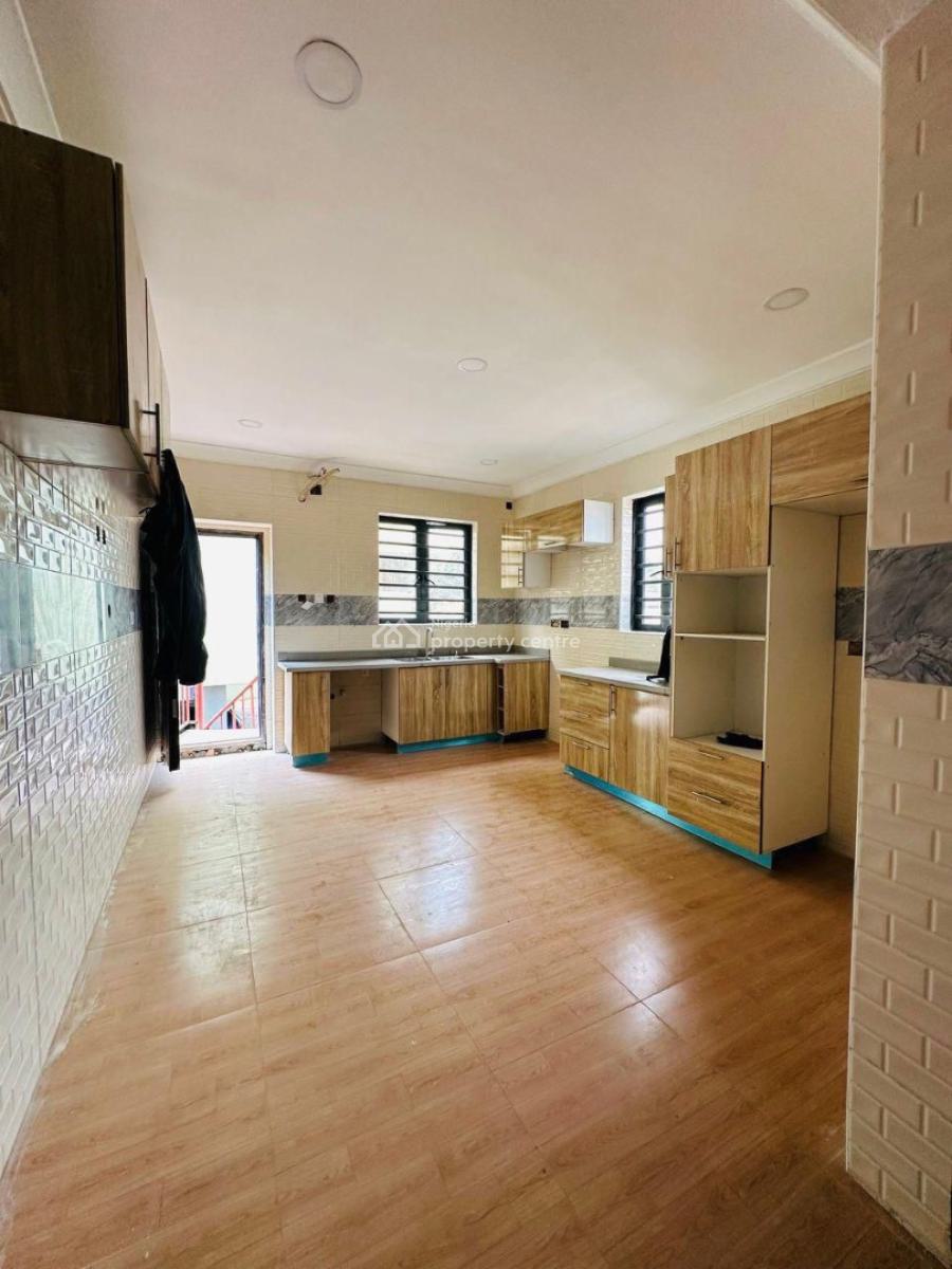 Spacious 4 Bedroom Terrace Duplex, Anthony, Mende, Onigbogbo, Maryland, Lagos, Terraced Duplex for Sale