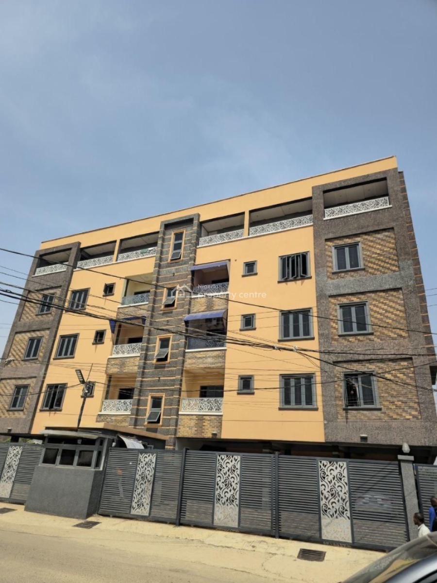 Gorgeous 4 Bedroom Apartment in a Prime Location, Anthony, Mende, Onigbogbo, Maryland, Lagos, Block of Flats for Sale