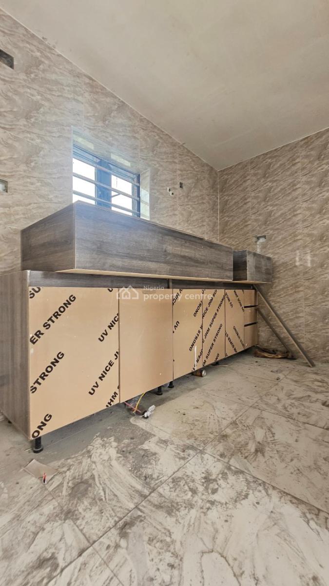Newly Built 2 Bedroom Apartment in a Secured Compound, Lekki Phase 1, Lekki, Lagos, House for Rent