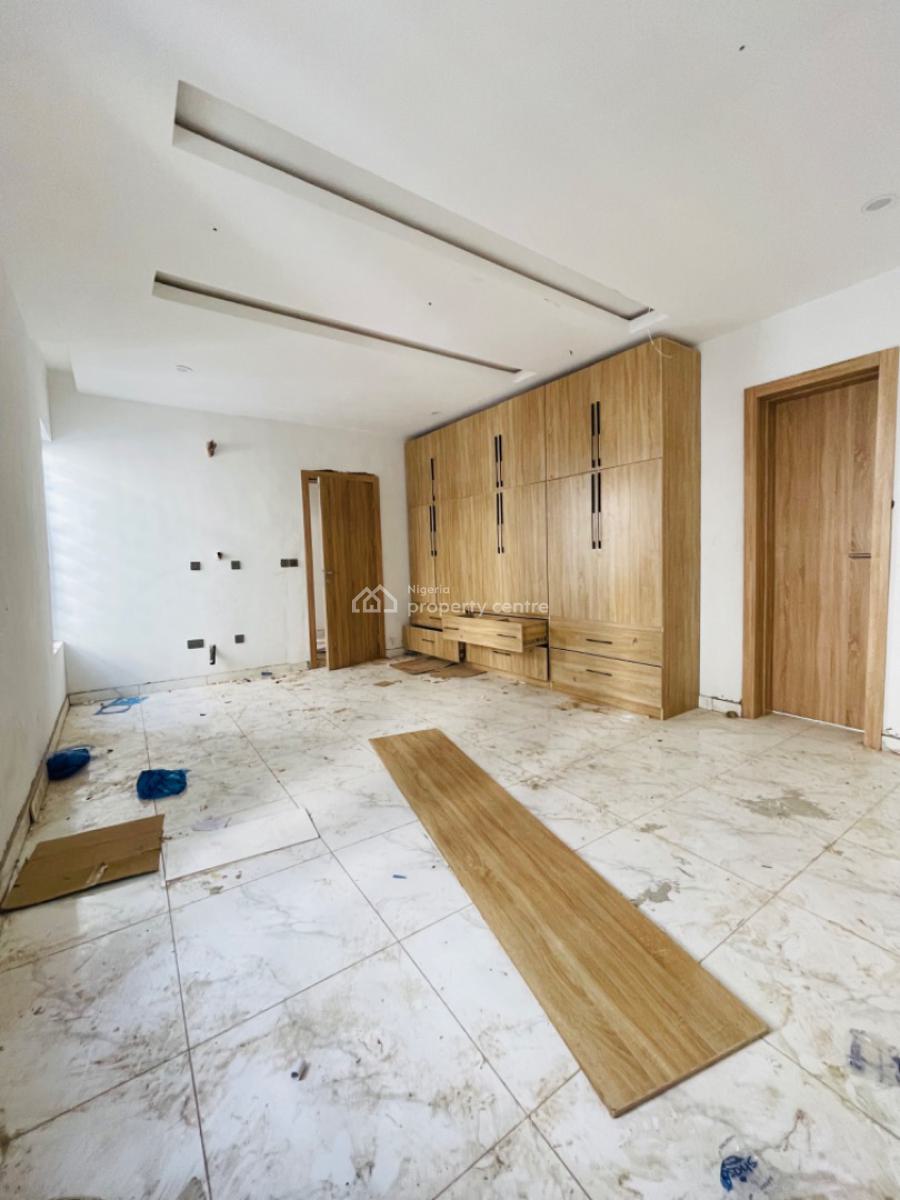 Gorgeously Built Spacious 4 Bedroom Terraced Duplex in a Prime Location, Gbagada, Lagos, Terraced Duplex for Sale