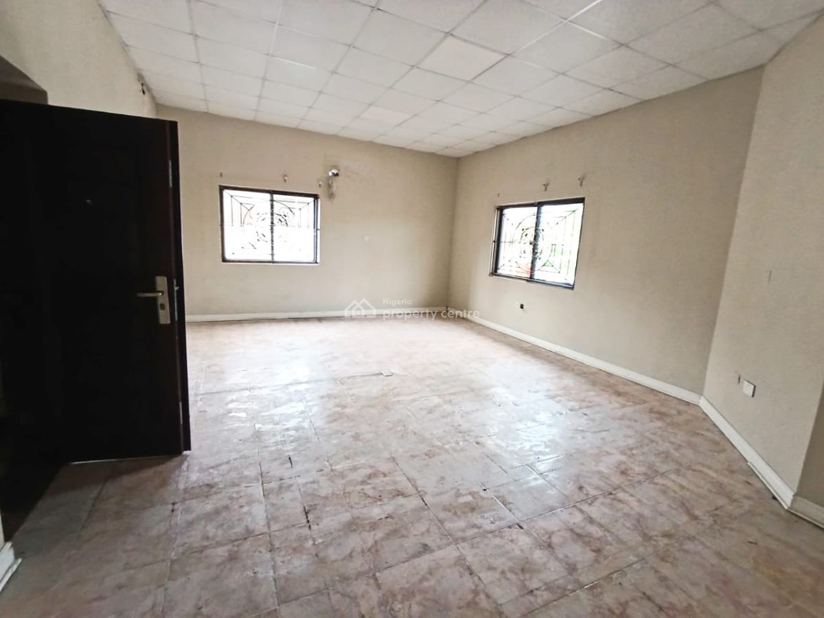 5 Bedroom Semi- Detached Duplex, Lekki Phase 1, Lekki, Lagos, Office Space for Rent
