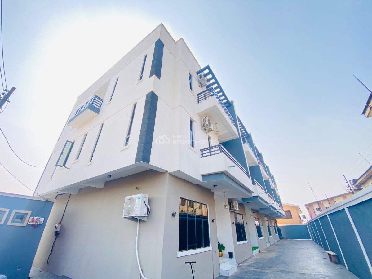 Luxury 4 Bedroom Terrace Duplex, Omole Phase 2, Ikeja, Lagos, Terraced Duplex for Sale