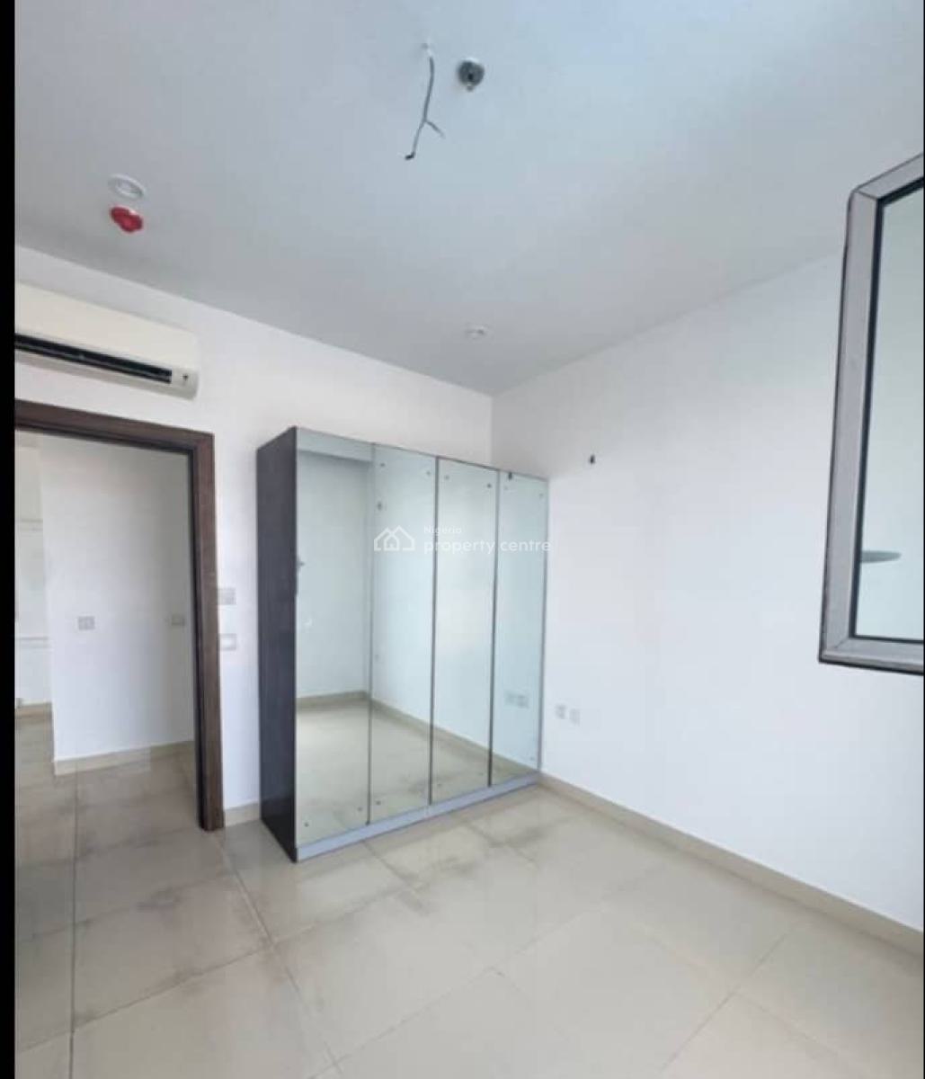 a Standard, Luxury Waterfront 2 Bedroom Flat, Lekki Phase 1, Lekki, Lagos, Flat / Apartment for Rent