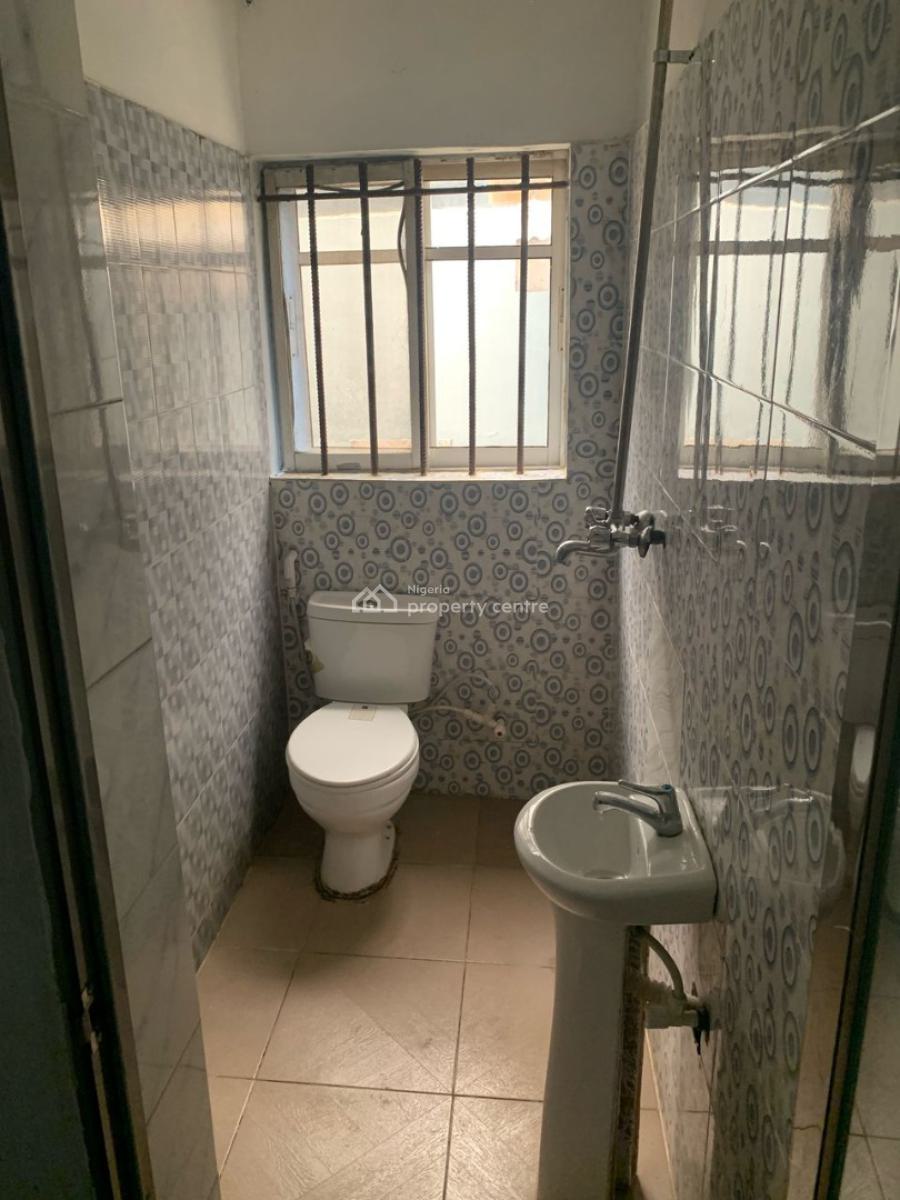 Modern 2 Bedroom Apartment, Gra Phase 1, Magodo, Lagos, Flat / Apartment for Rent