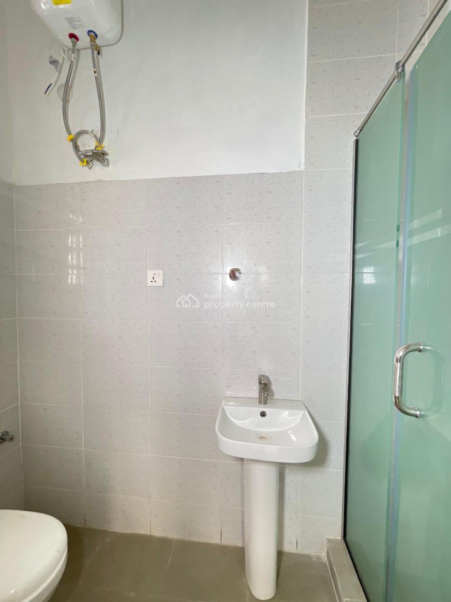 3 Bedroom Apartment with a Bq and General Gym , and Elevator, 3 Bedroom Apartment with a Bq and General Gym , and Elevator, Lekki Phase 1, Lekki, Lagos, House for Sale