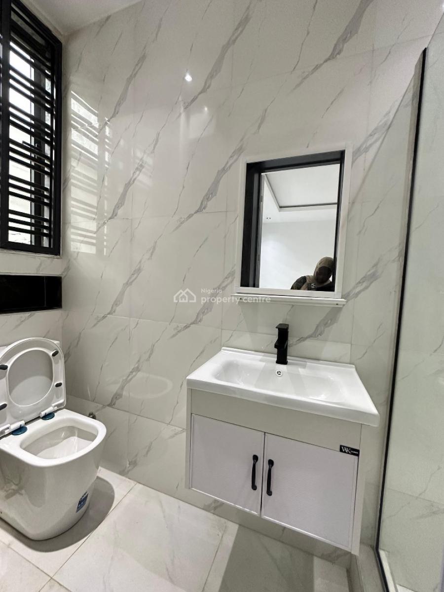 Set Within a Highly Secured Estate with Interlocking Streets, Set Within a Highly Secured Estate with Interlocking Streets, Ikoyi, Lagos, Terraced Duplex for Sale