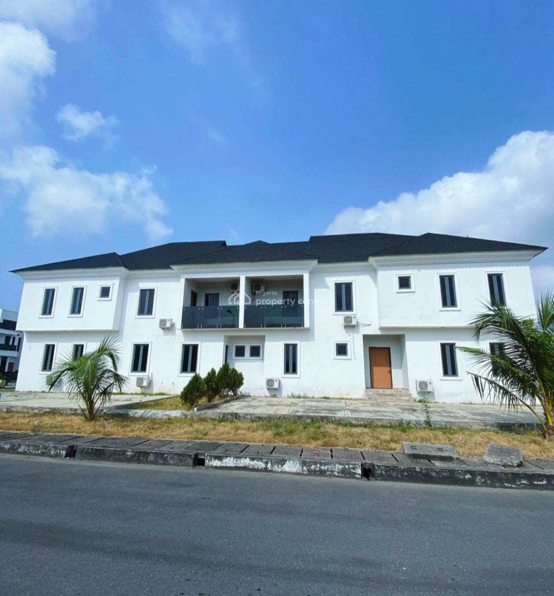 Built Corner Piece with a B Q, Cowrie Creek Estate, Lekki Phase 1, Lekki, Lagos, Detached Duplex for Rent
