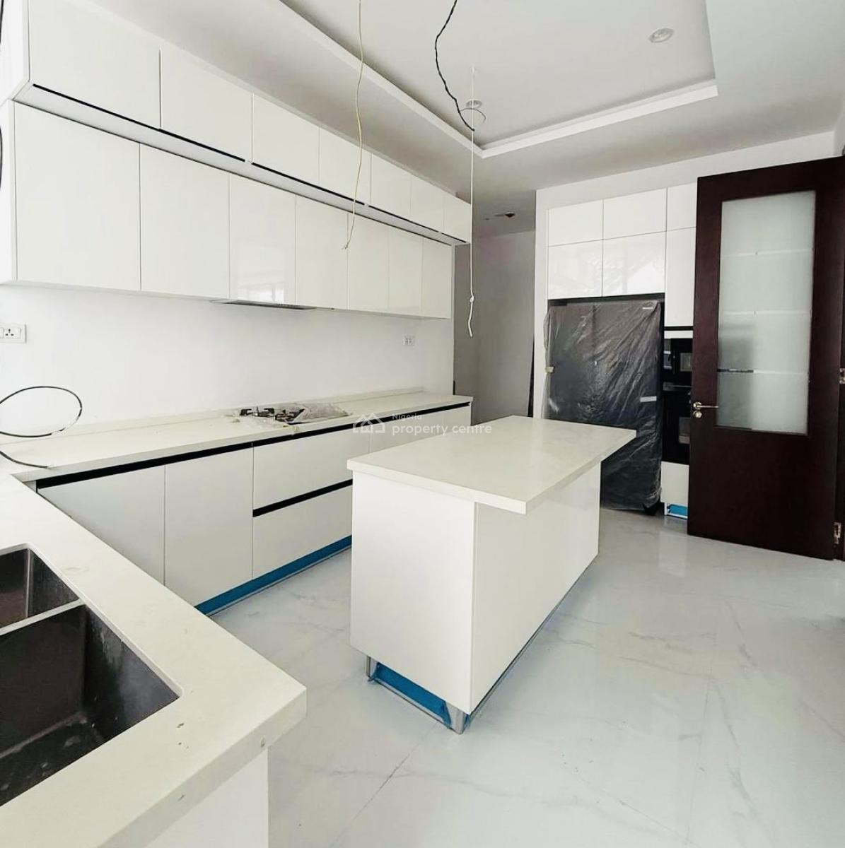 Luxury 3 Bedroom Apartment, Lekki Phase 1, Lekki, Lagos, Flat / Apartment for Rent