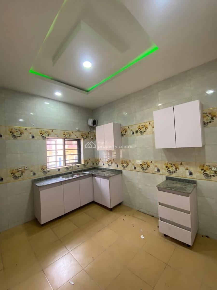 Executive Pop 2 Bedroom Flat Ensuit in an Estate, Sangotedo, Ajah, Lagos, Flat / Apartment for Rent