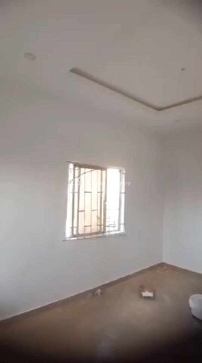 Newly Renovated Spacious 6 Nos Miniflat Bungalow, Off Oworo Road, Oworonshoki, Shomolu, Lagos, Mini Flat (room and Parlour) for Rent