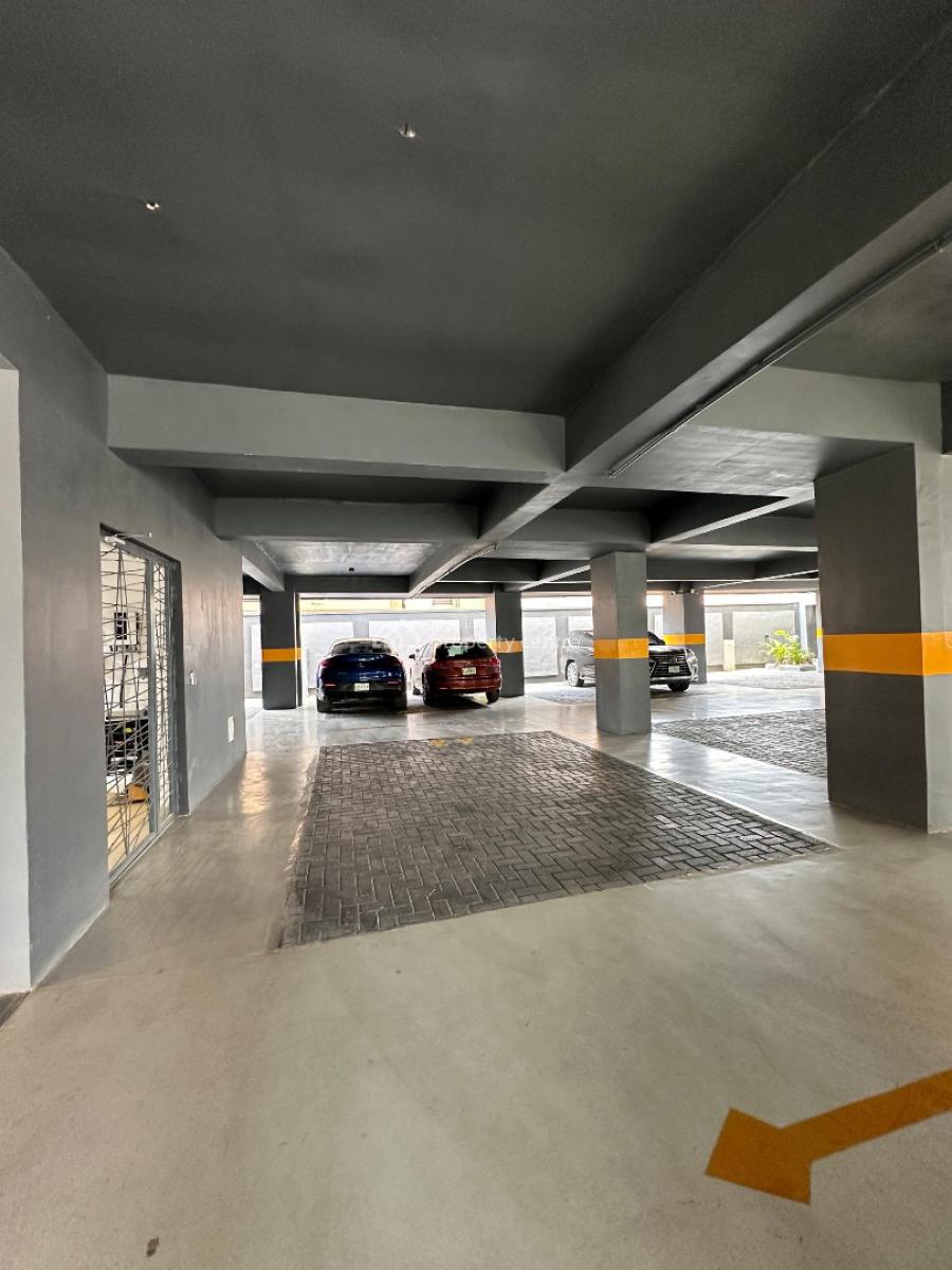 Beautifully Designed 4 Bedroom Maisonette with Swimming Pool and Gym, Lekki Phase 1, Lekki, Lagos, Block of Flats for Sale