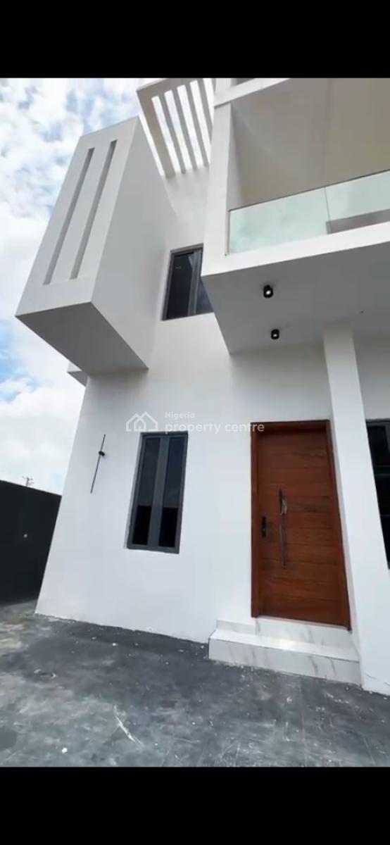 4 Bedroom Semi-detached Duplex, Olaleleye New Town Estate, Iponri, Surulere, Lagos, Semi-detached Duplex for Rent