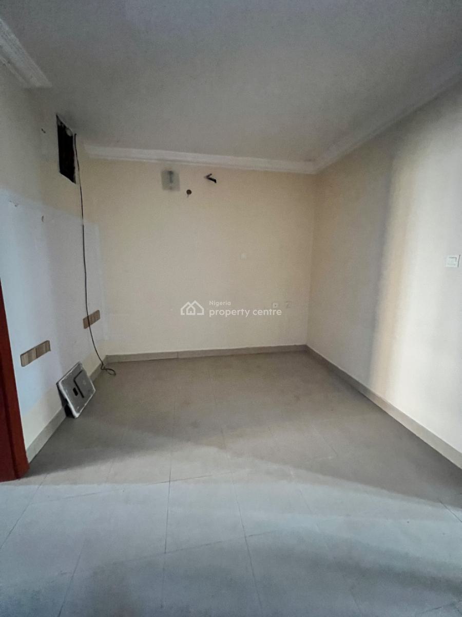 Serviced 3 Bedroom Terrace with Bq, Lekki Phase 1, Lekki, Lagos, Terraced Duplex for Rent