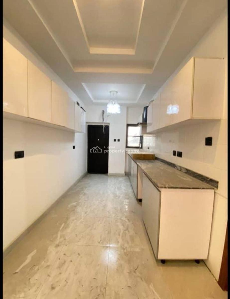 2 Bedroom Apartment, Ologolo, Lekki, Lagos, Flat / Apartment for Rent