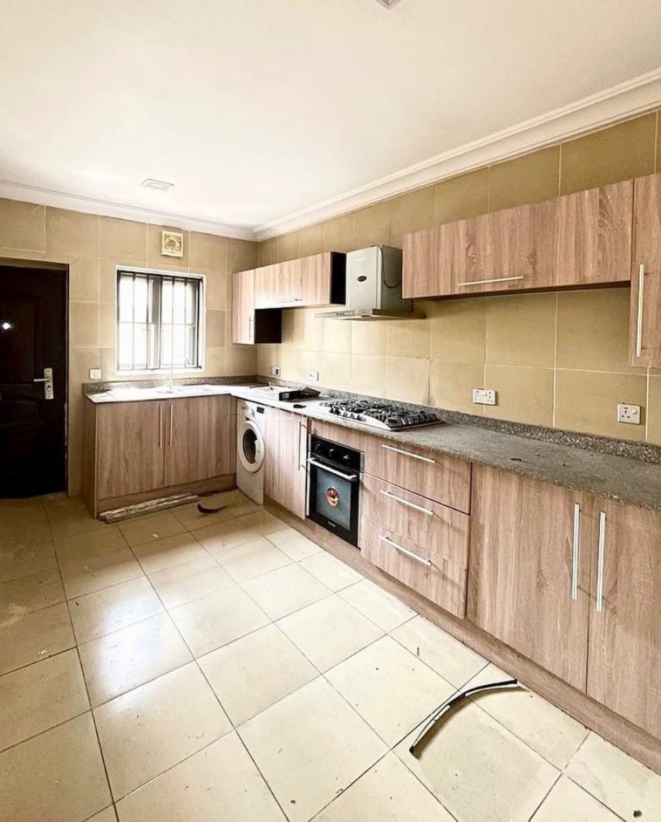 Spacious 4-bedroom Terrace with Bq, Ikate Elegushi, Lekki, Lagos, Terraced Duplex for Rent