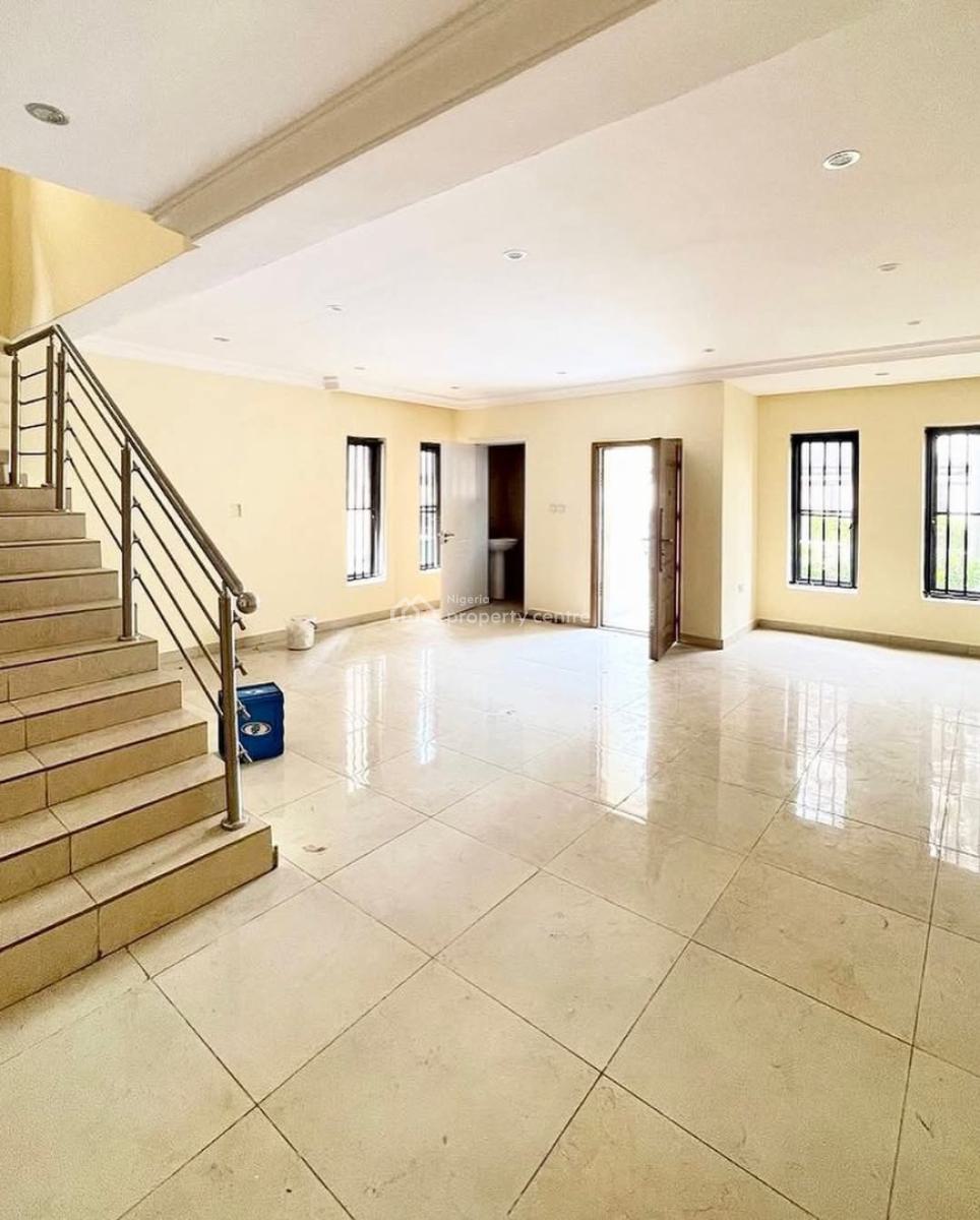 Spacious 4-bedroom Terrace with Bq, Ikate Elegushi, Lekki, Lagos, Terraced Duplex for Rent