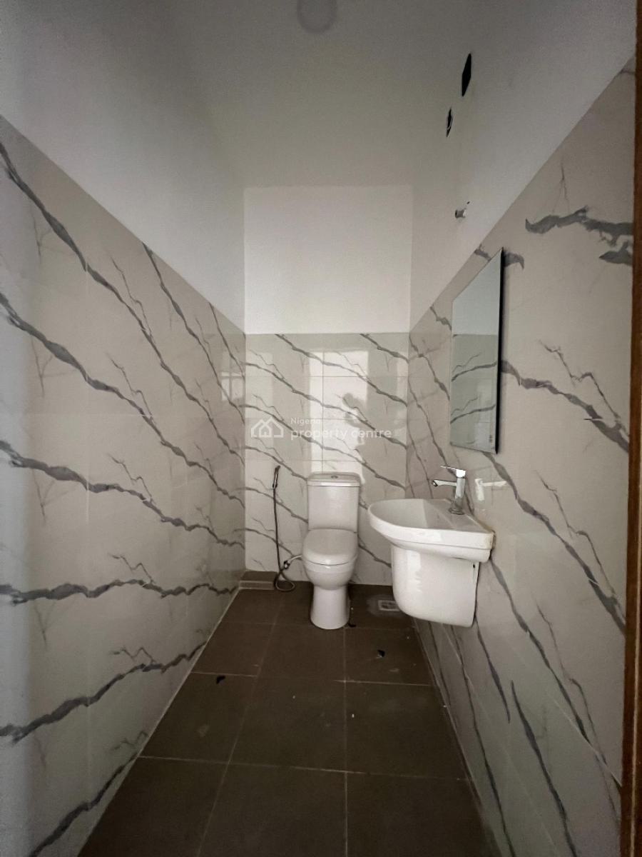 Beautifully Finished 2 Bedroom Apartment, Lekki Phase 1, Lekki, Lagos, Flat / Apartment for Sale