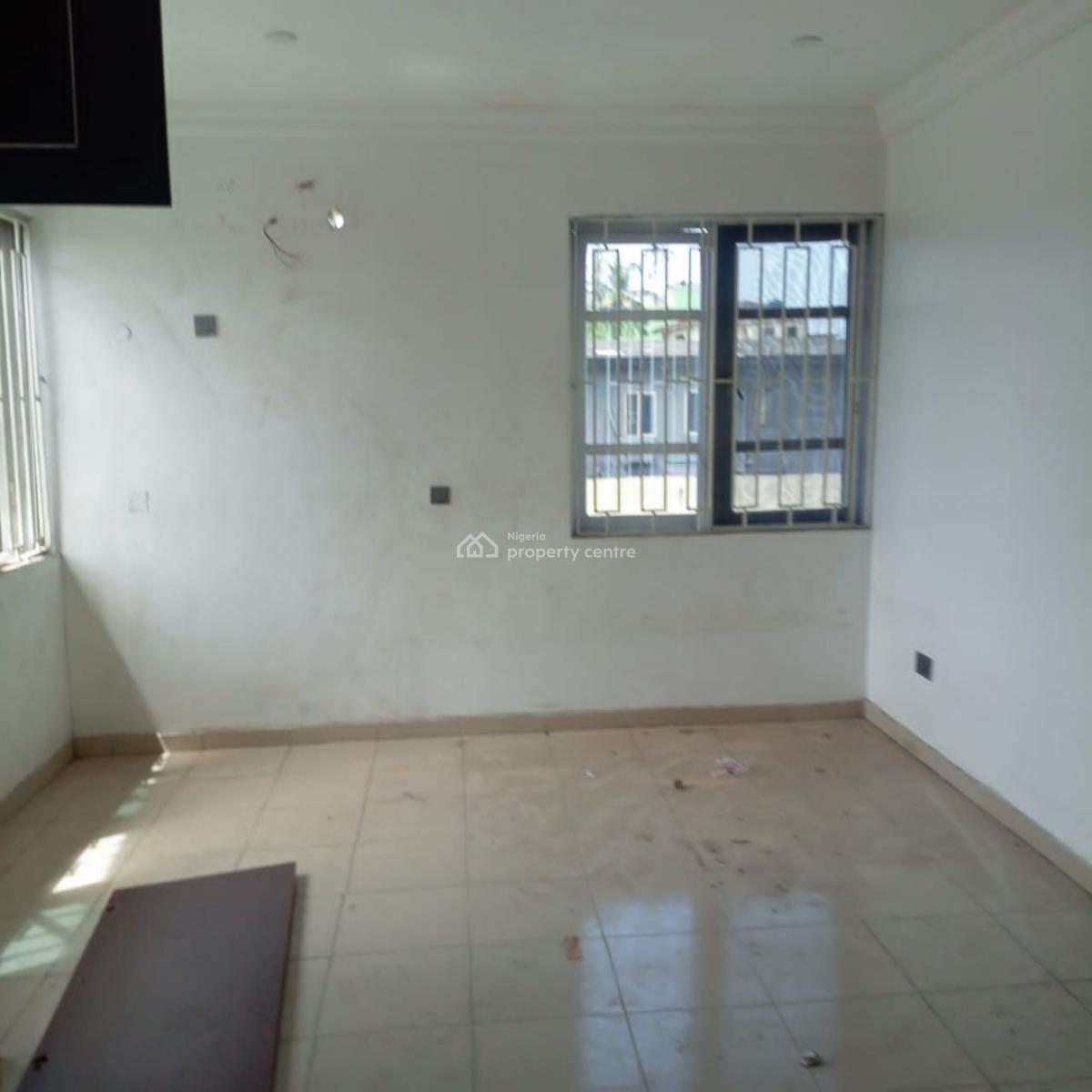 Nice and Well Maintained 4 Bedroom Semi Detached with Bq, Bode Thomas, Surulere, Lagos, Semi-detached Duplex for Rent