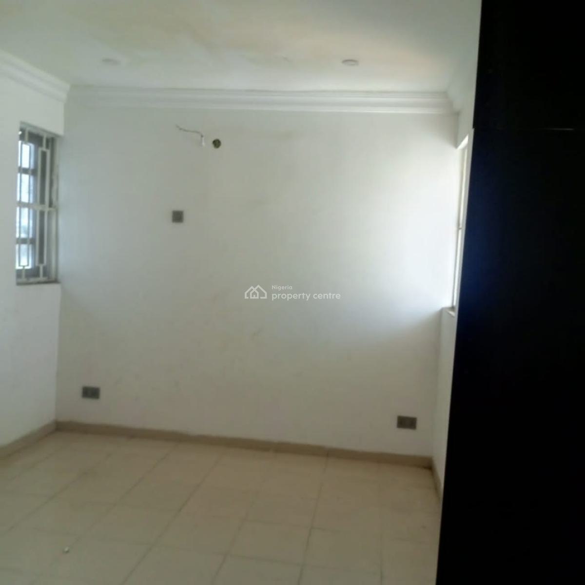 Nice and Well Maintained 4 Bedroom Semi Detached with Bq, Bode Thomas, Surulere, Lagos, Semi-detached Duplex for Rent