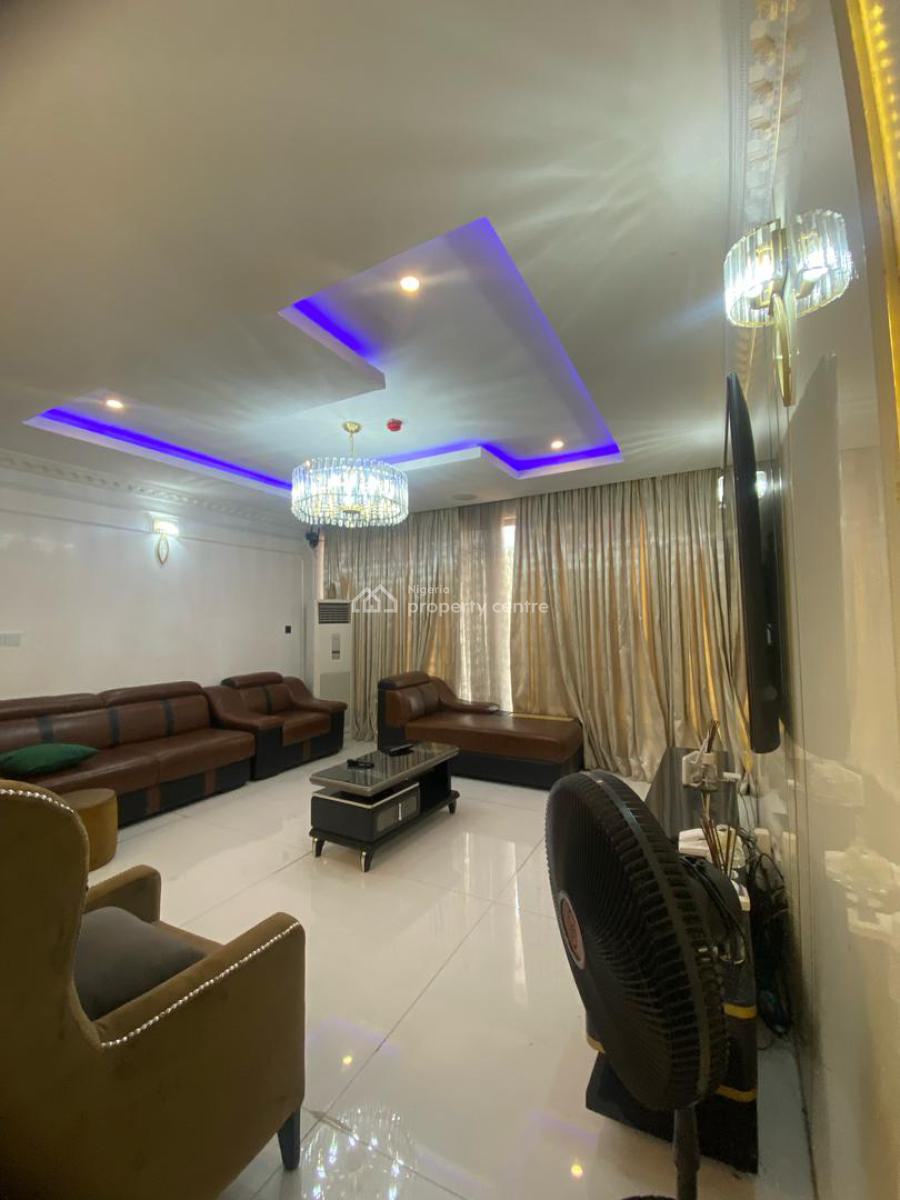 Luxury 3-bedroom Flat with B.q  Fully Furnished & Serviced  4th Floor, Victoria Island (vi), Lagos, Flat / Apartment for Rent