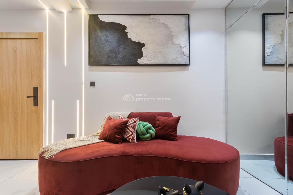 Sophisticated 3 Bedroom Apartment with Top Notch Amenities Available F, Lekki Phase 1, Lekki, Lagos, Flat / Apartment Short Let