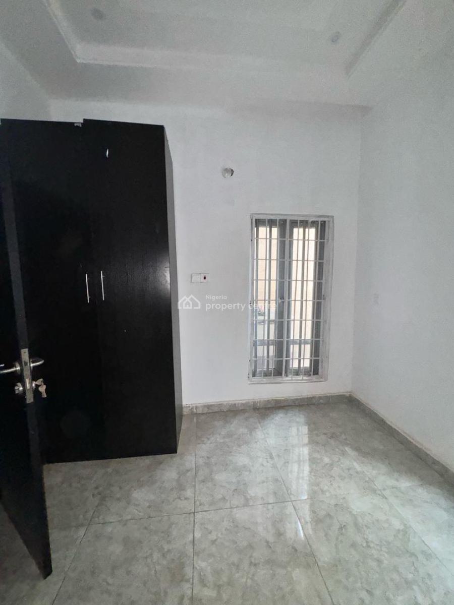 Distressed 4 Bedroom Terrace Duplex, Apo Resettlement, Apo, Abuja, Terraced Duplex for Sale