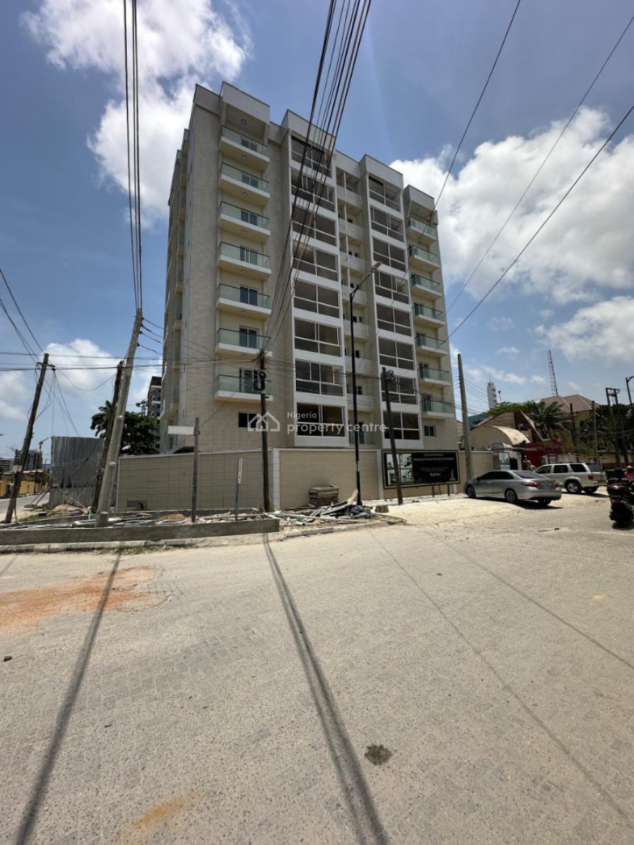 Luxurious Serviced 3 Bedroom Flat with a Room Bq, Victoria Island (vi), Lagos, Flat / Apartment for Sale