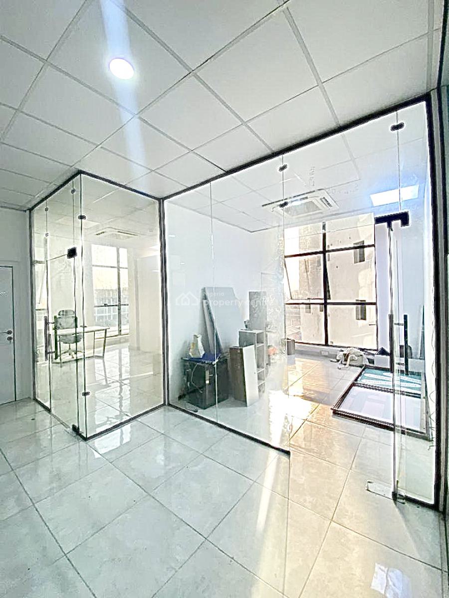 136sqm Open Plan Office Space in a Corporate Building, Lekki Phase 1, Lekki, Lagos, Office Space for Rent