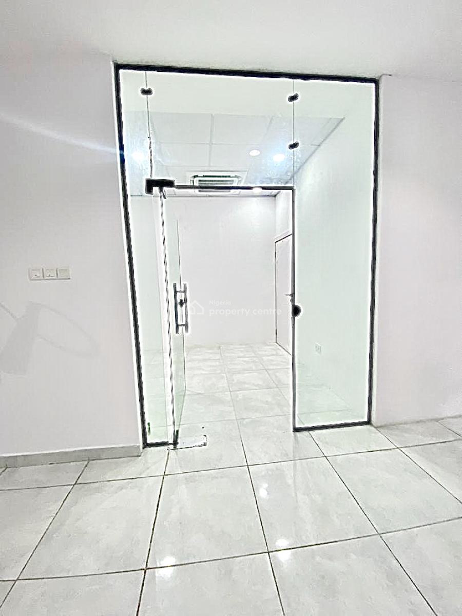 136sqm Open Plan Office Space in a Corporate Building, Lekki Phase 1, Lekki, Lagos, Office Space for Rent
