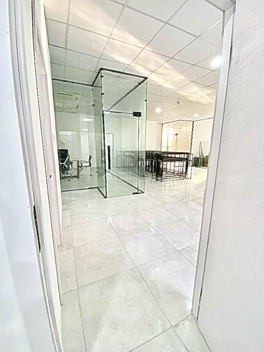 136sqm Open Plan Office Space in a Corporate Building, Lekki Phase 1, Lekki, Lagos, Office Space for Rent