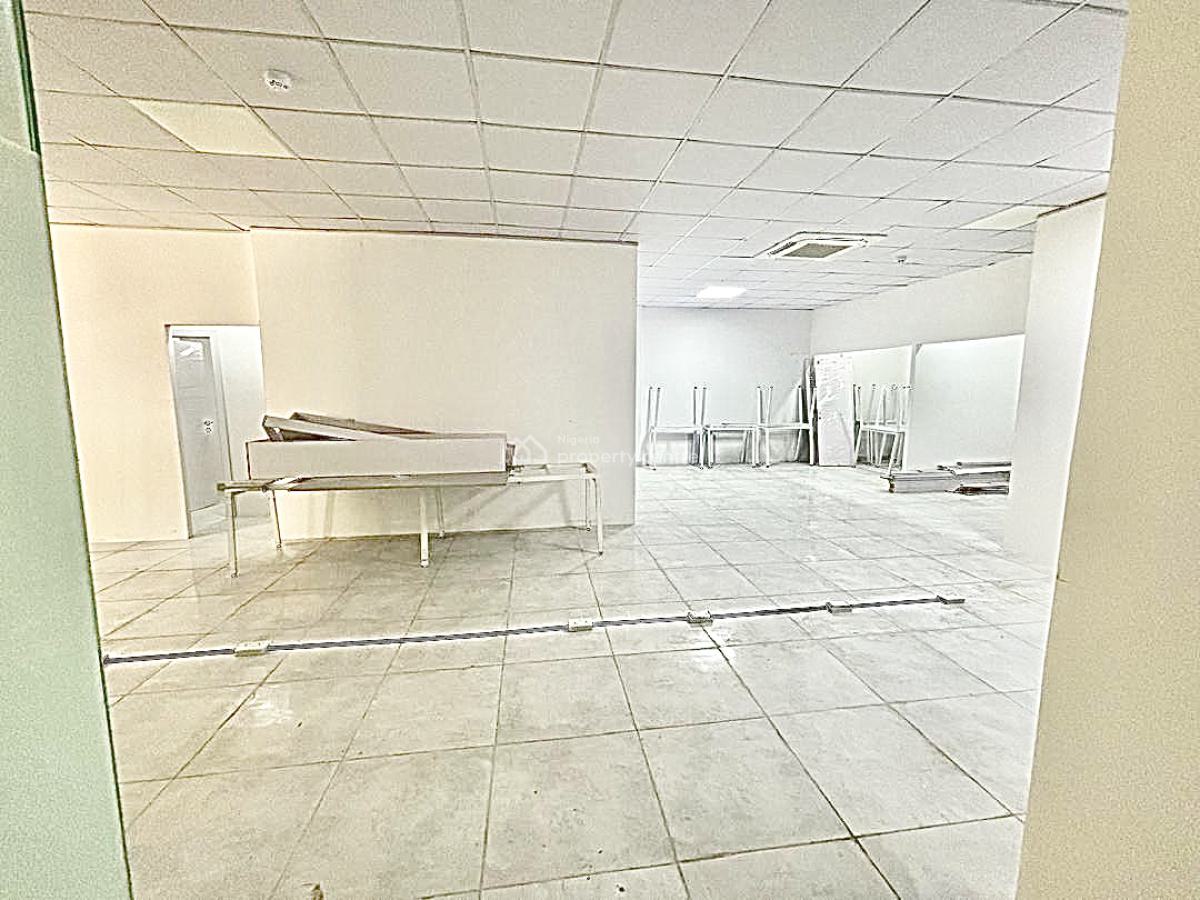 136sqm Open Plan Office Space in a Corporate Building, Lekki Phase 1, Lekki, Lagos, Office Space for Rent
