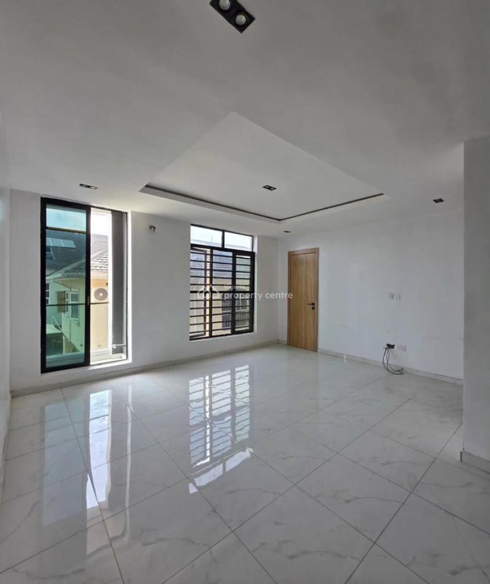 Lovely 2 Bed with Bq, Ikate, Lekki, Lagos, Flat / Apartment for Sale