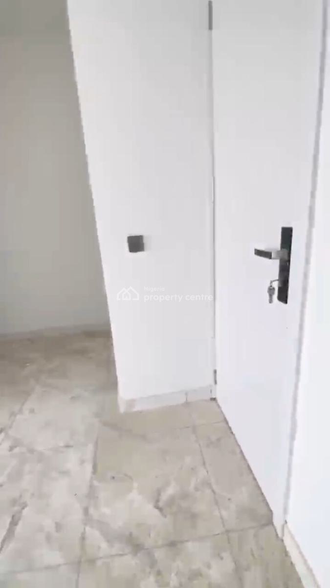 Spacious 2 Bedroom Apartment with Elevator, Agungi, Lekki, Lagos, Flat / Apartment for Sale