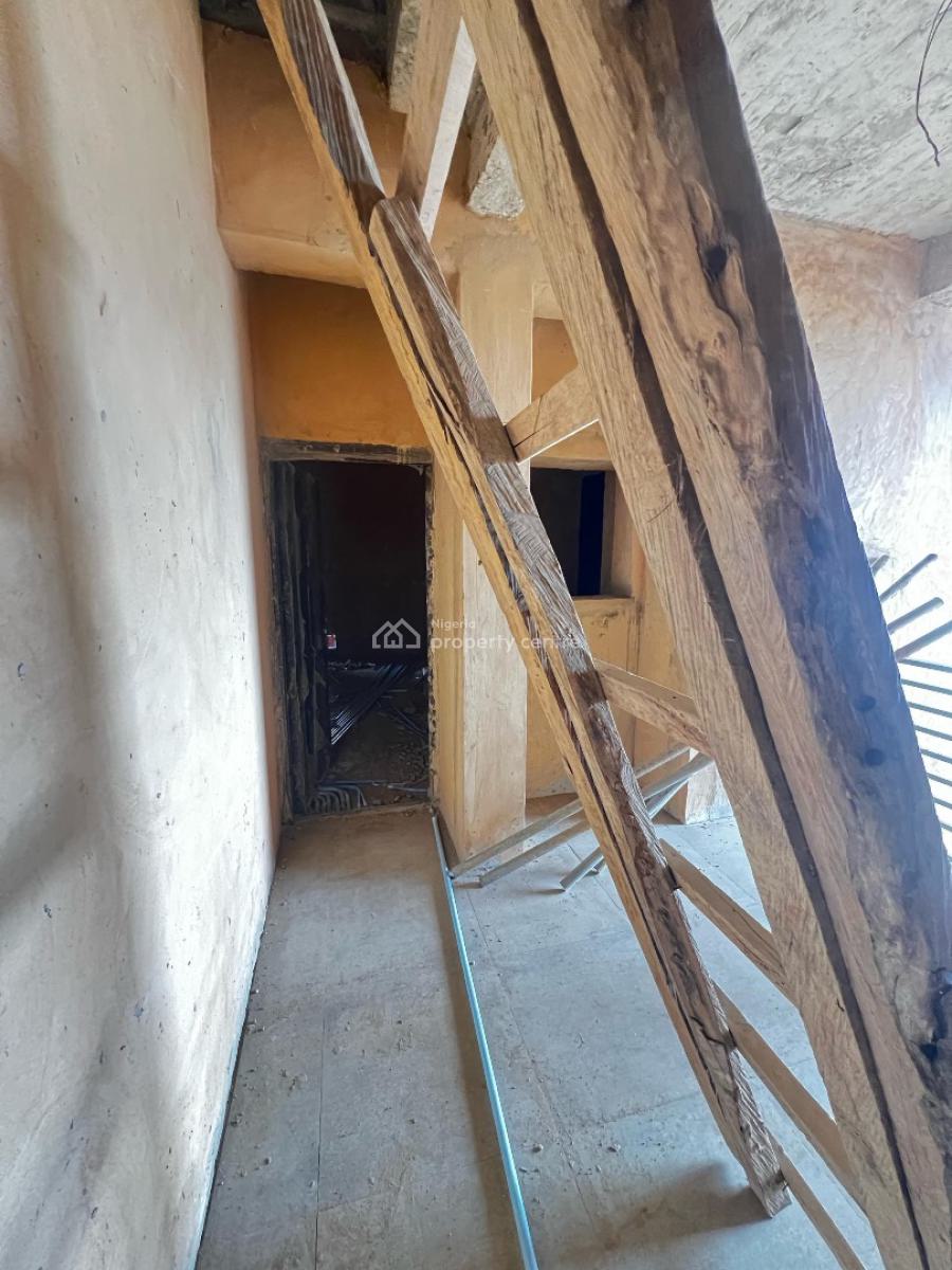 Contemporary 3 Bedroom Penthouse + Store with Range of Features, Yaba, Lagos, House for Sale