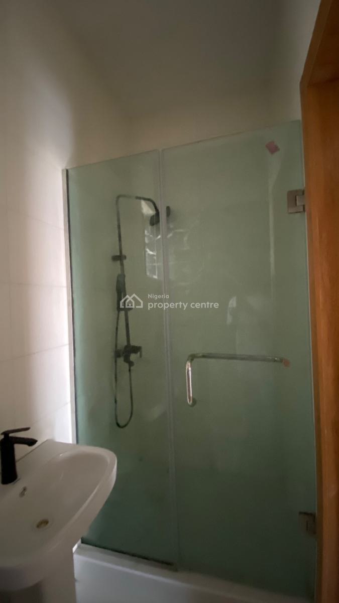 Luxury Fitted 2 Bedroom Apartment, Off Orchid Road By Second Toll Gate, Ikota, Lekki, Lagos, Flat / Apartment for Sale