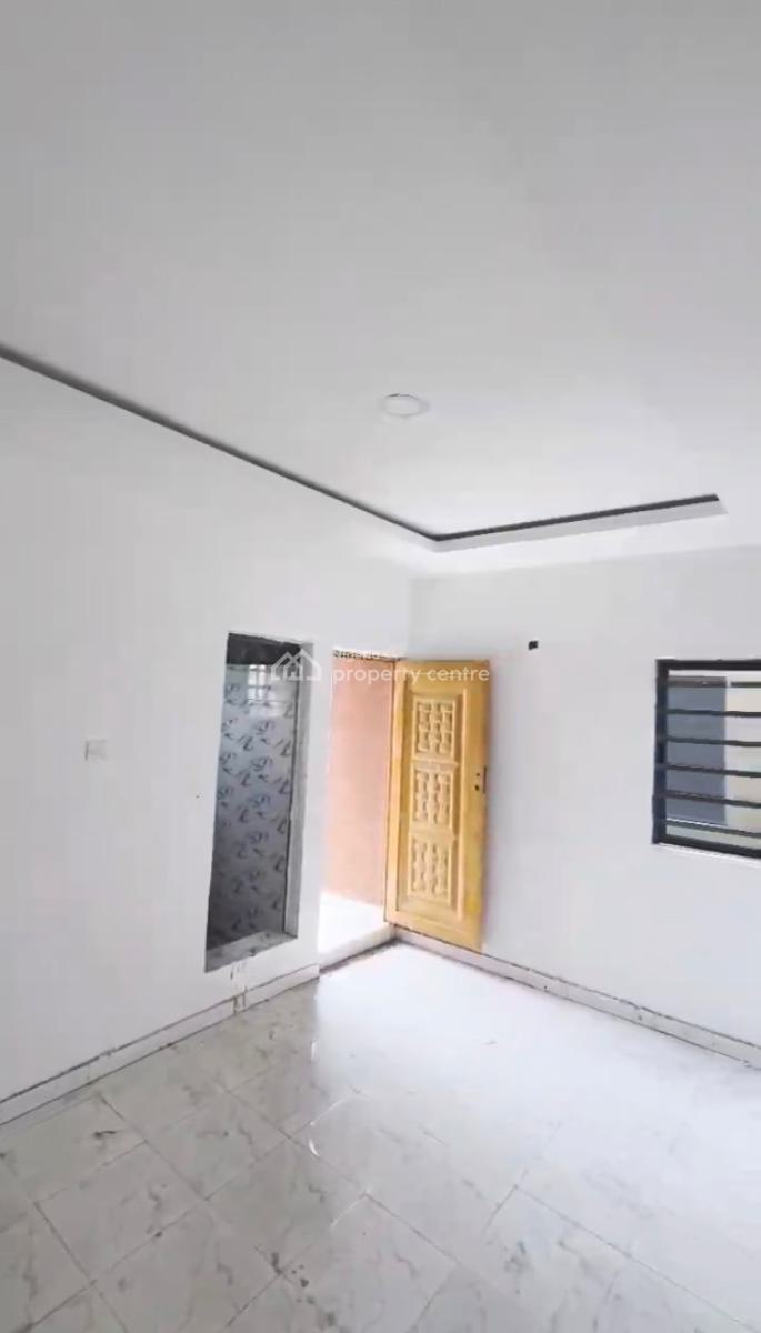 Newly Built Self Contain, Onike, Yaba, Lagos, Self Contain (single Rooms) for Rent