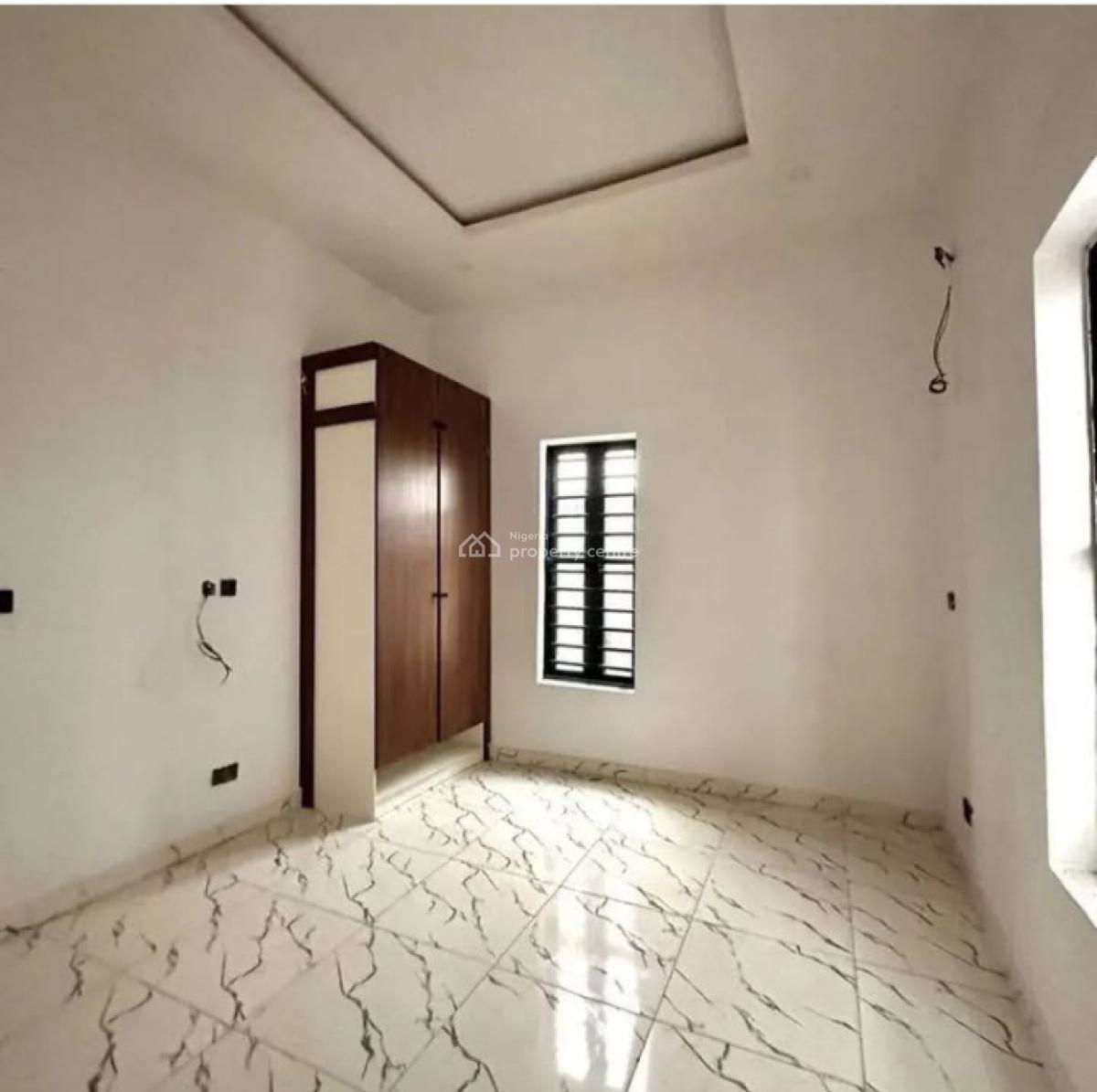 Well Maintained 4 Bedroom Semi Detached Duplex with 1bq, Royal Pine Estate, Orchid Road, Lekki, Lagos, Semi-detached Duplex for Sale
