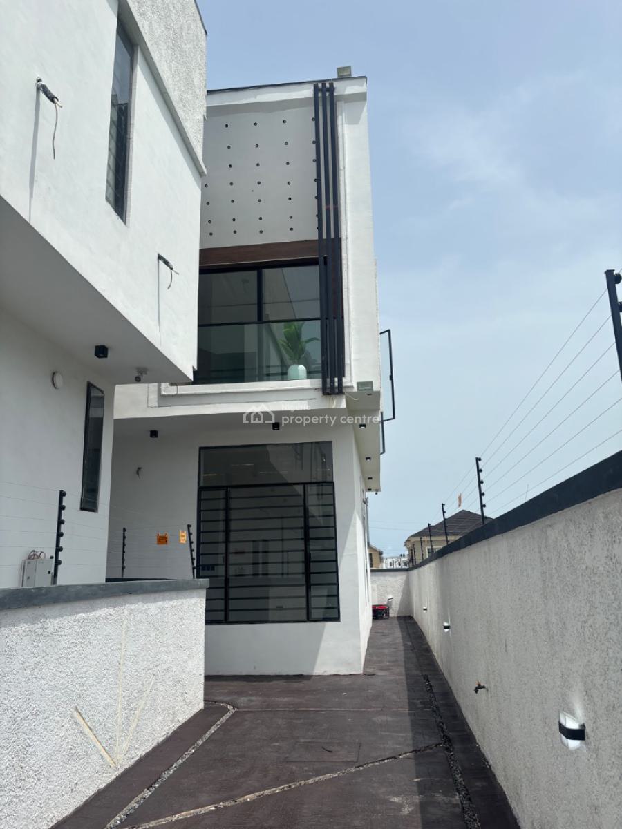 Contemporary 4-bedroom Semi-detached Duplex, Ikota, Lekki, Lagos, Semi-detached Duplex for Sale