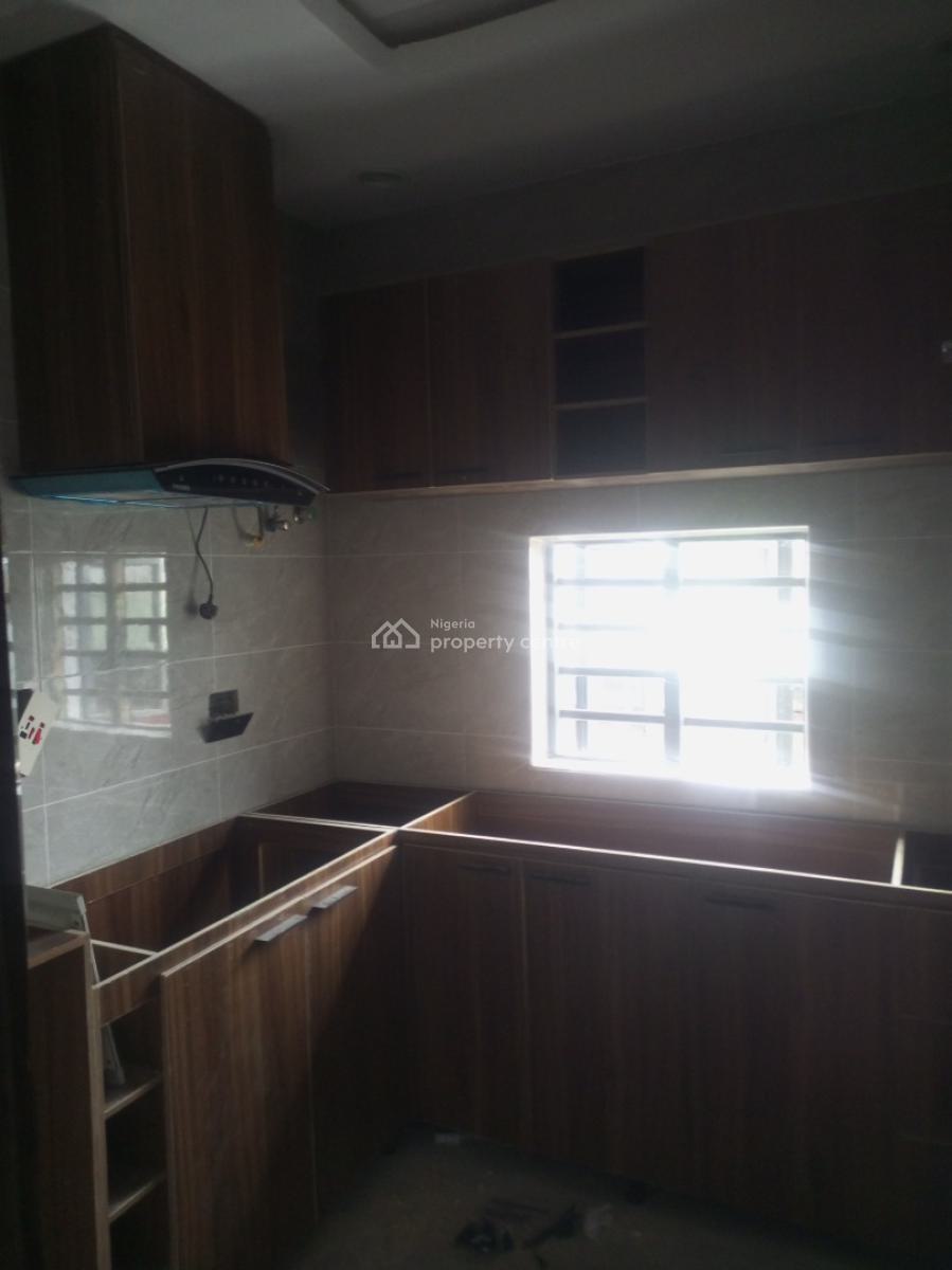 Modern 3 Bedroom Apartment, Alagomeji, Yaba, Lagos, Flat / Apartment for Rent