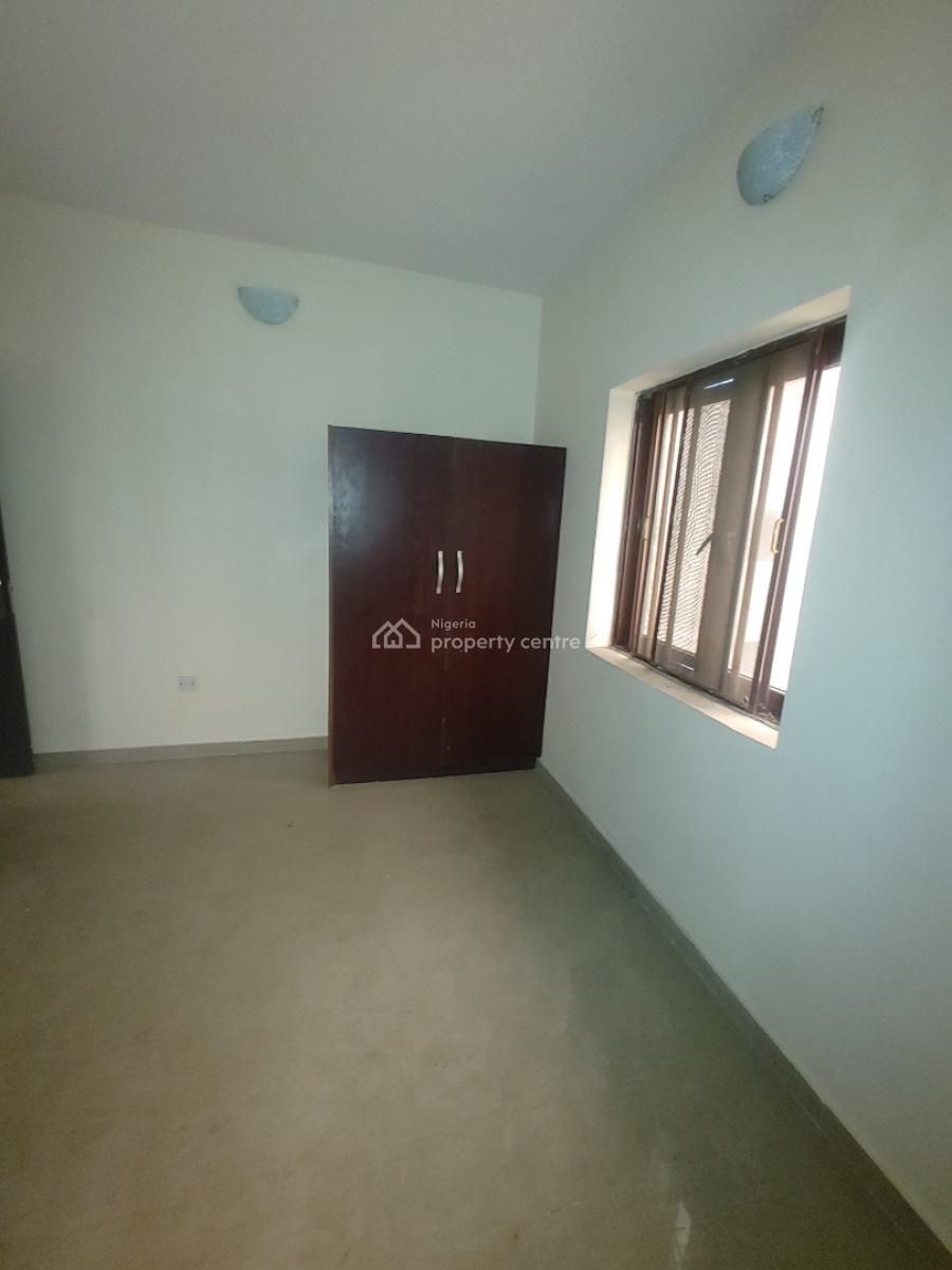 Very Sharp and Spacious Mini Flat in an Estate., Abraham Adesanya, Ajah, Lagos, Mini Flat (room and Parlour) for Rent