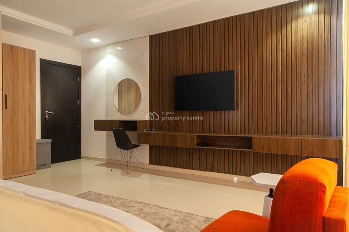 a Luxury 3-bedroom Condo with Modern Facilities, Palace Road, Oniru Estate, Victoria Island, Lekki, Lagos, Flat / Apartment Short Let