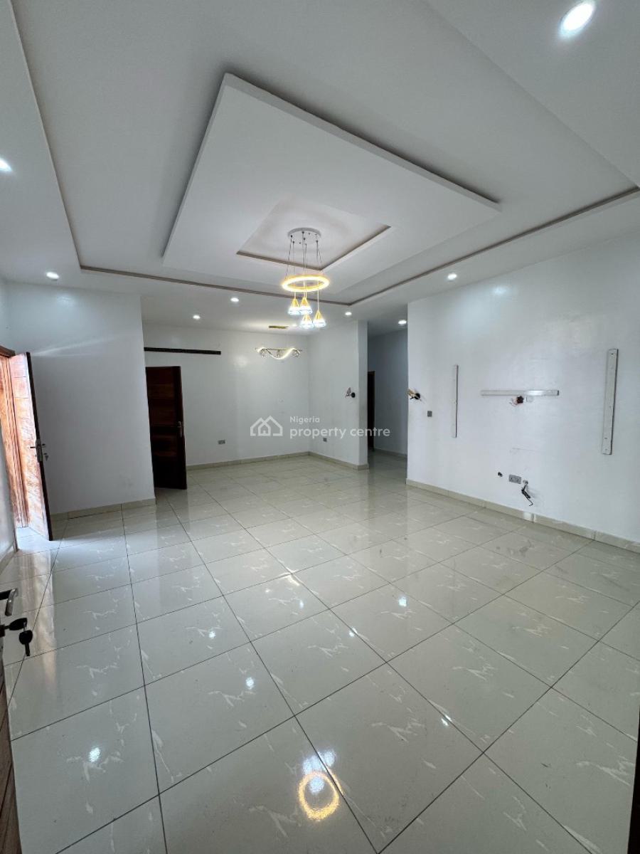 Stunning 4 Bedroom Penthouse in a Secure Estate  with 24/7 Light, Ikate, Lekki, Lagos, Flat / Apartment for Rent