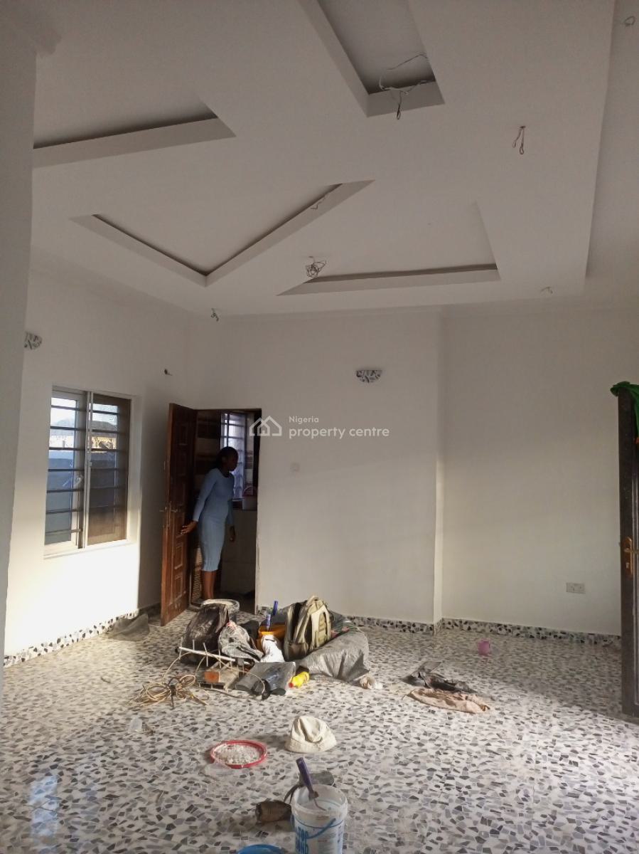 Newly Built 2 Bedroom, Bucknor Estate, Jakande Axis., Isolo, Lagos, Flat / Apartment for Rent