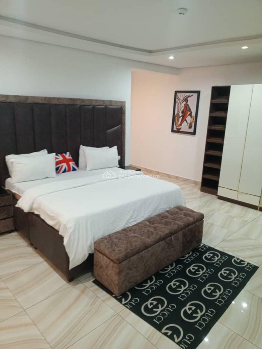 Distress 2brm Flat Apartment at Banana Island, Banana Island, Ikoyi, Lagos, House for Sale