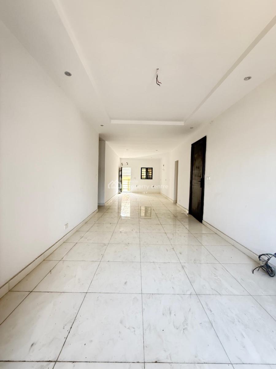 Very Spacious Luxury Apartment Within a Gated Estate, Close Proximity to Domino Pizza, Ologolo, Lekki, Lagos, Flat / Apartment for Sale