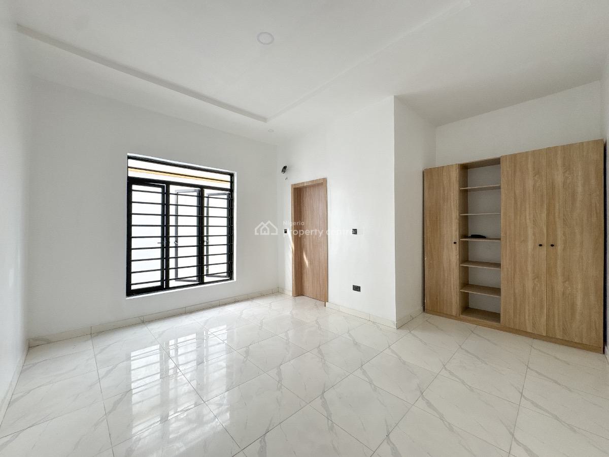 3 Bedroom Terrace in a Serviced Estate, Ikota, Lekki, Lagos, Terraced Duplex for Sale