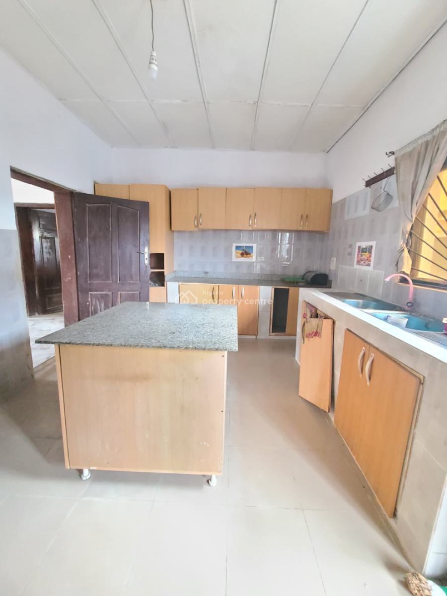Super Spacious 2 Bedroom Bungalow, Rock Stone Estate, Badore, Ajah, Lagos, Detached Bungalow for Rent